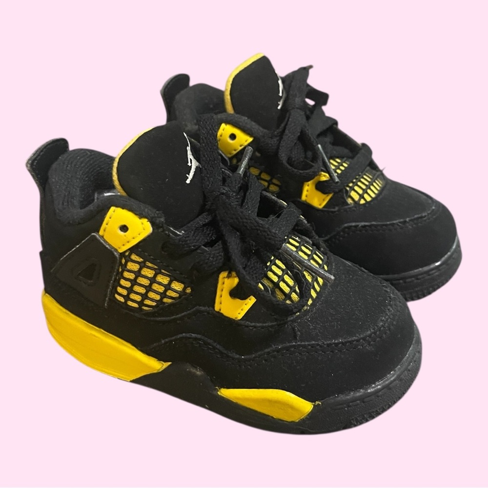 Black & Yellow Thunder Jordan 4 Retro - 6C